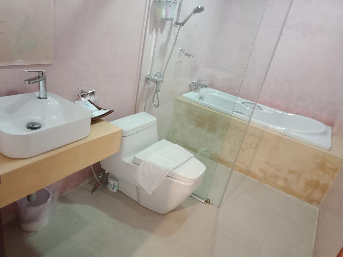 Charming Lao Hotel Muang Xai Exterior foto